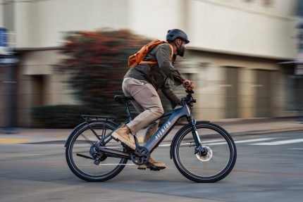 Aventon Level 3 Commuter Ebike image 1